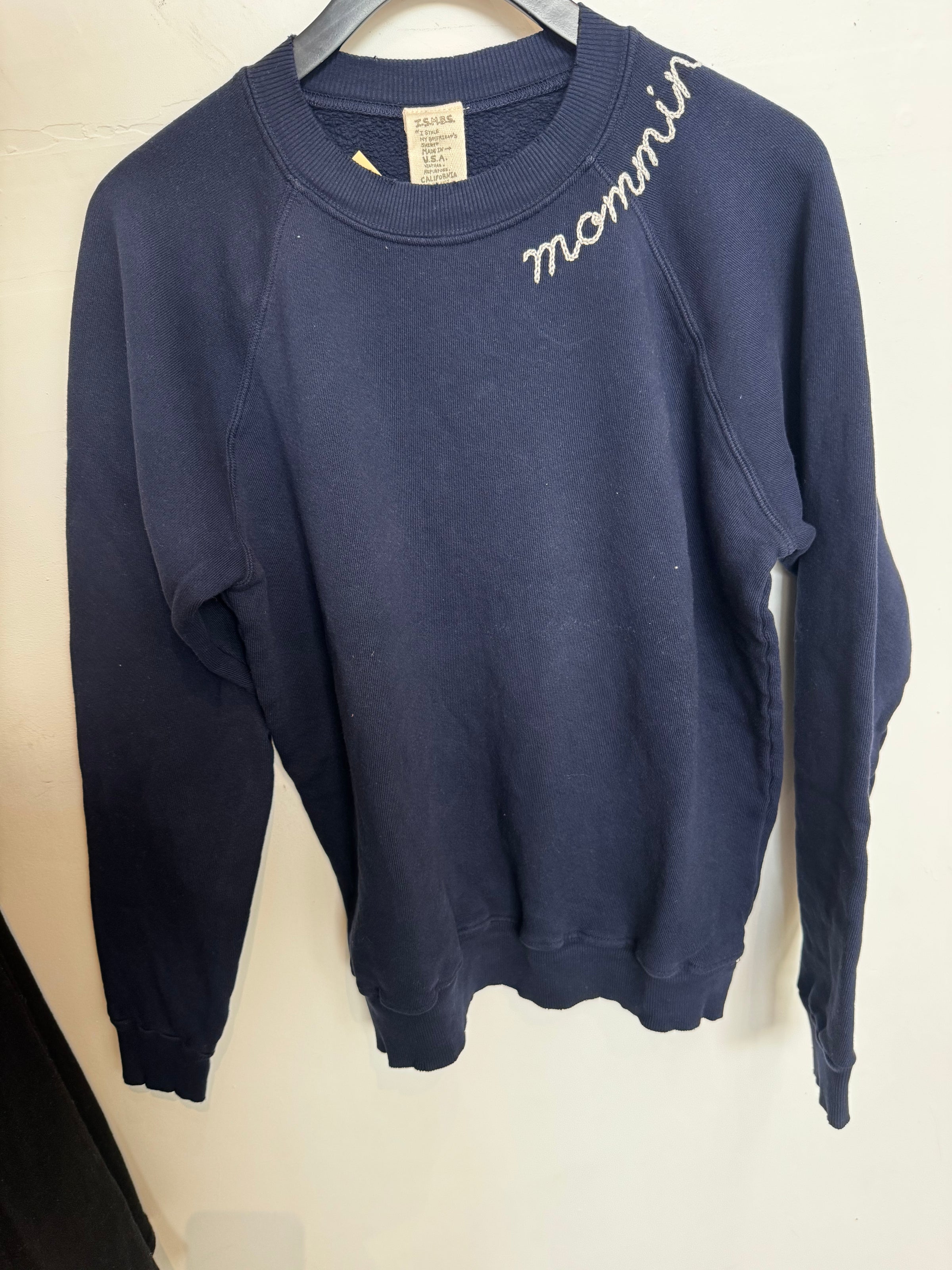 Mommin' Sweatshirt - JoeyRae