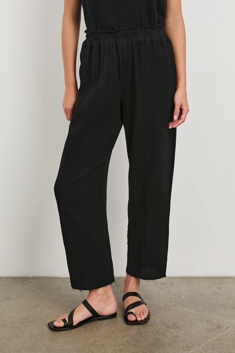 Leon Crop Black - JoeyRae